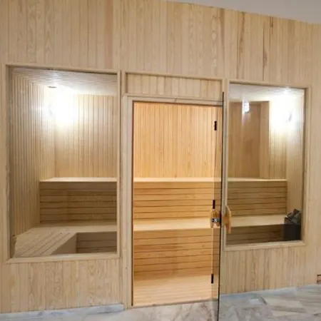 Ayapam Hotell