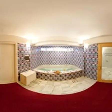 Hotel Ayapam 4*