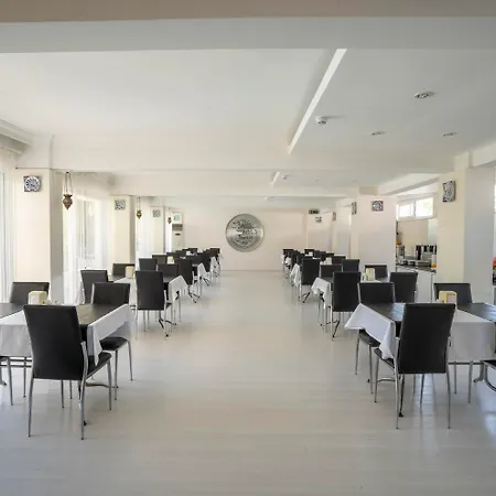 Ayapam Hotel