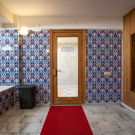 Ayapam Hotel 4*