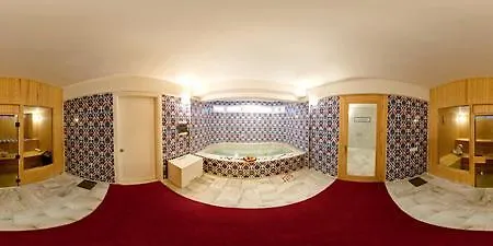 Hotel Ayapam 4*