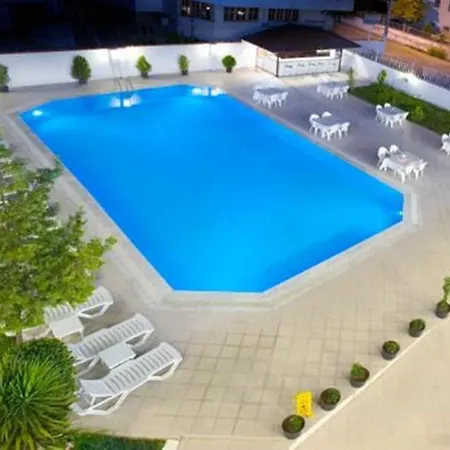 Ayapam Hotel